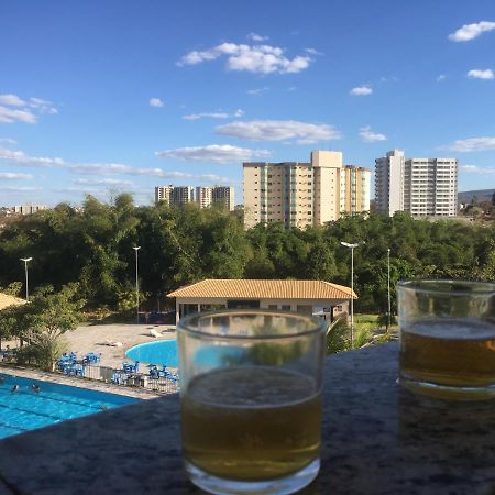 Hotel Golden Dolphin Com Cafe Da Manha! Piscinas 24H Caldas Novas Kültér fotó