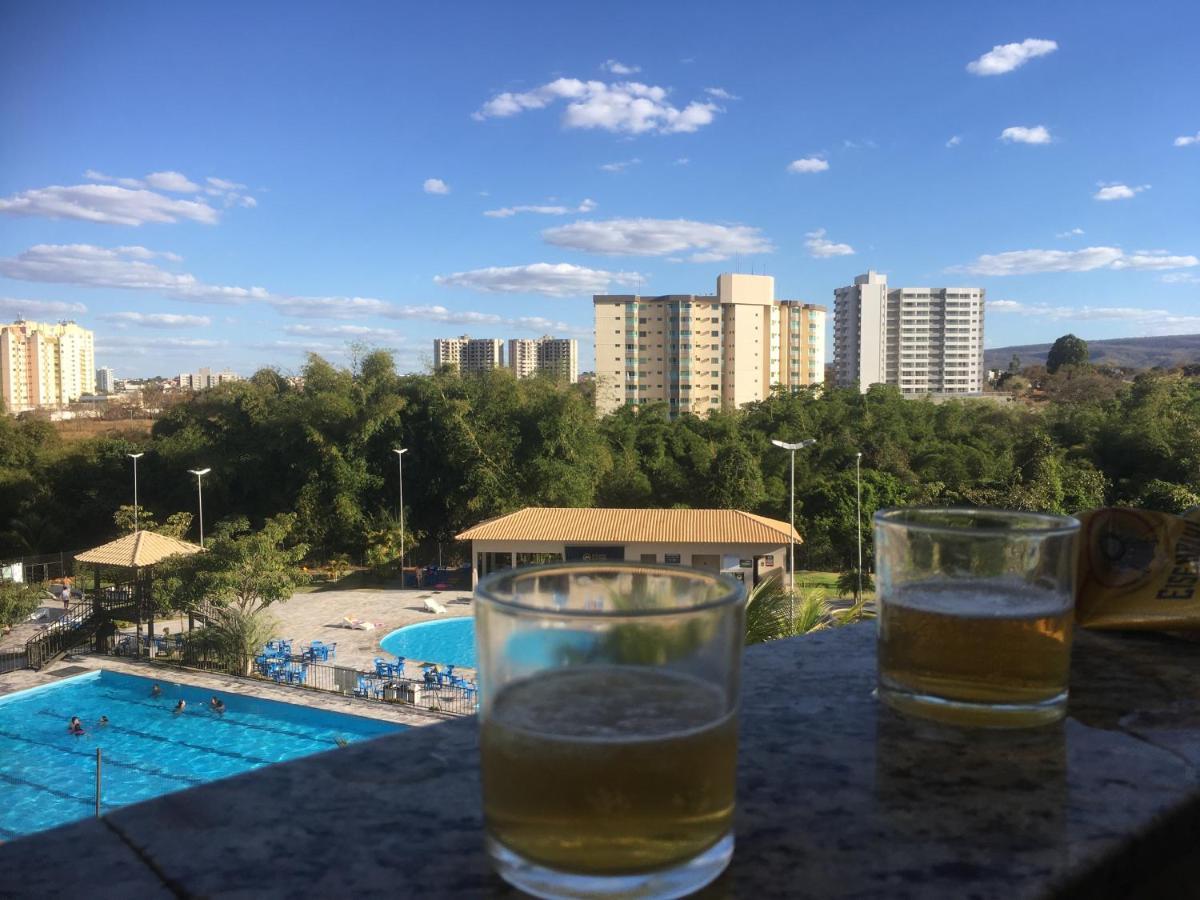 Hotel Golden Dolphin Com Cafe Da Manha! Piscinas 24H Caldas Novas Kültér fotó